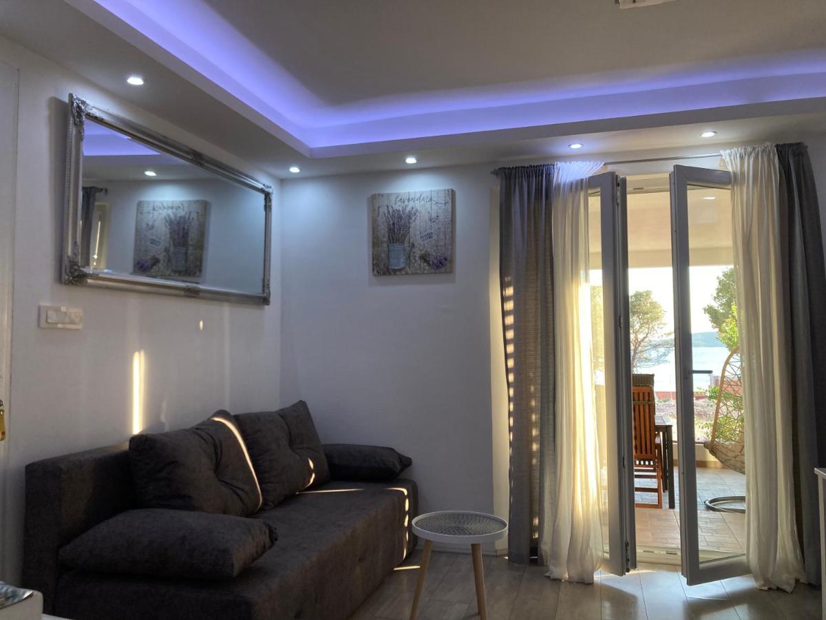 Luxury Apartman Nr شيبينيك المظهر الخارجي الصورة