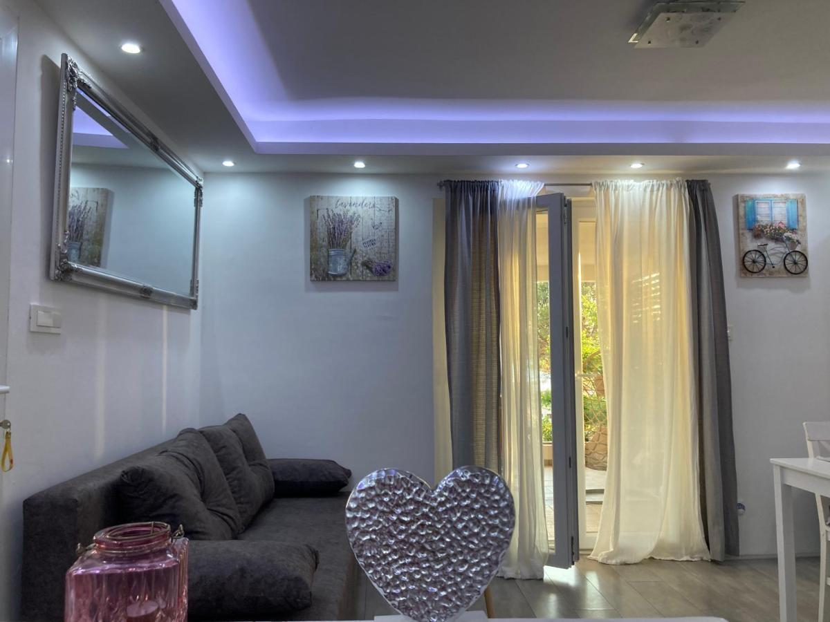 Luxury Apartman Nr شيبينيك المظهر الخارجي الصورة