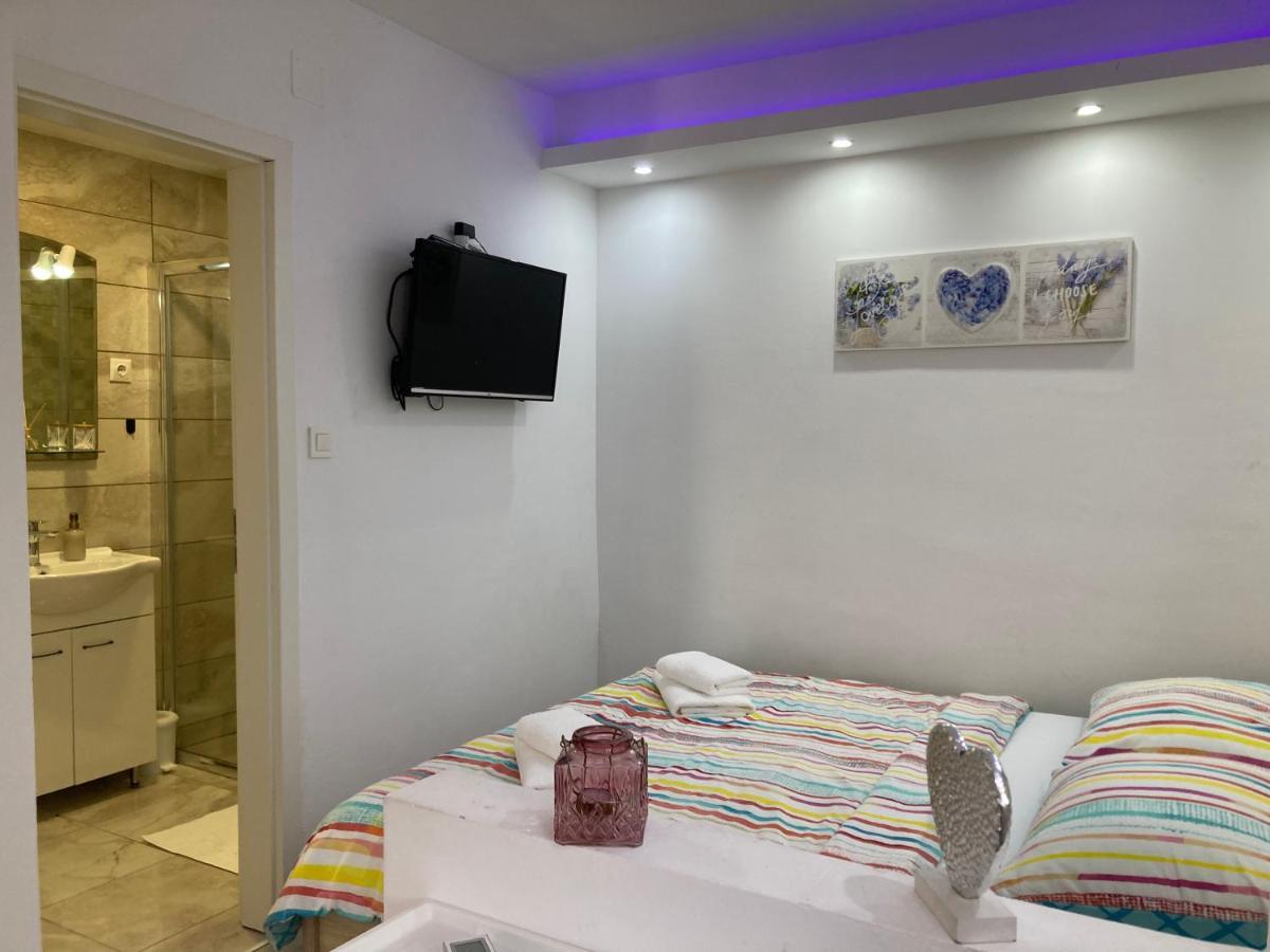 Luxury Apartman Nr شيبينيك المظهر الخارجي الصورة