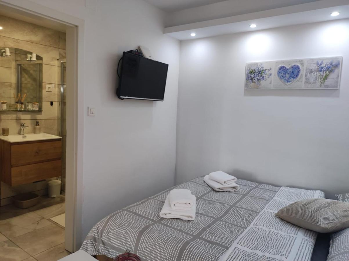 Luxury Apartman Nr شيبينيك المظهر الخارجي الصورة