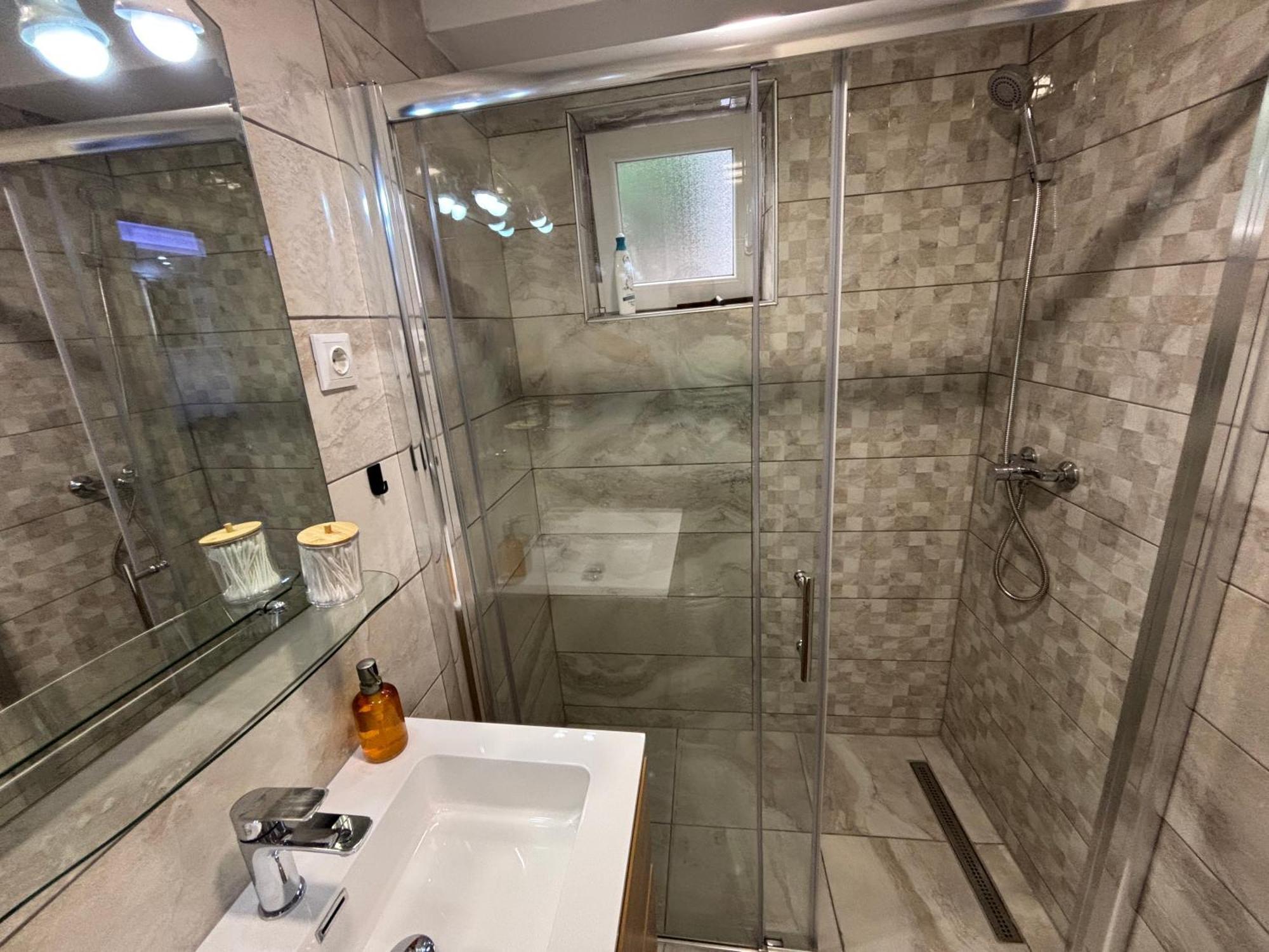 Luxury Apartman Nr شيبينيك المظهر الخارجي الصورة